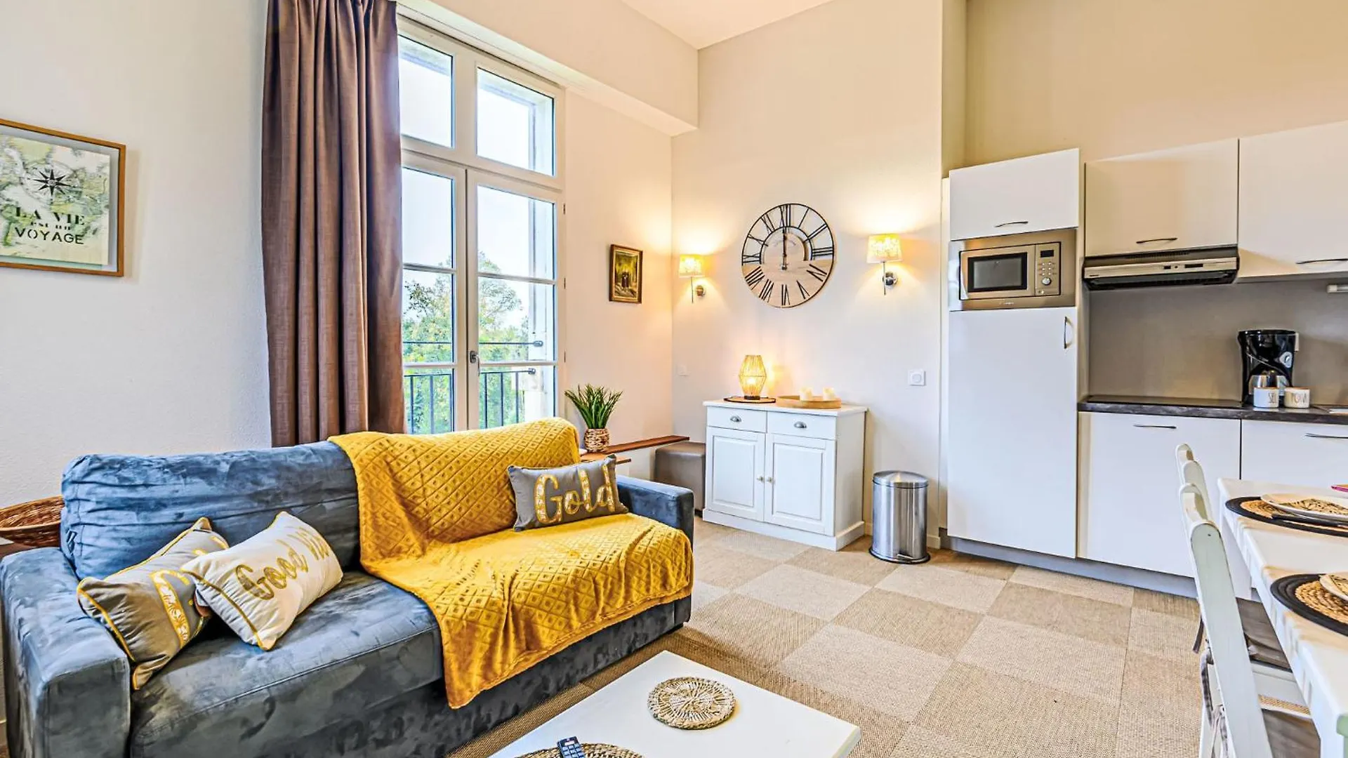 Apartment Le Chateau De Kergonano-26 By Interhome 巴登